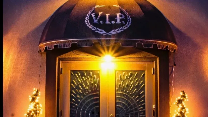V.I.P. Salon & Spa — Spa in Riverview